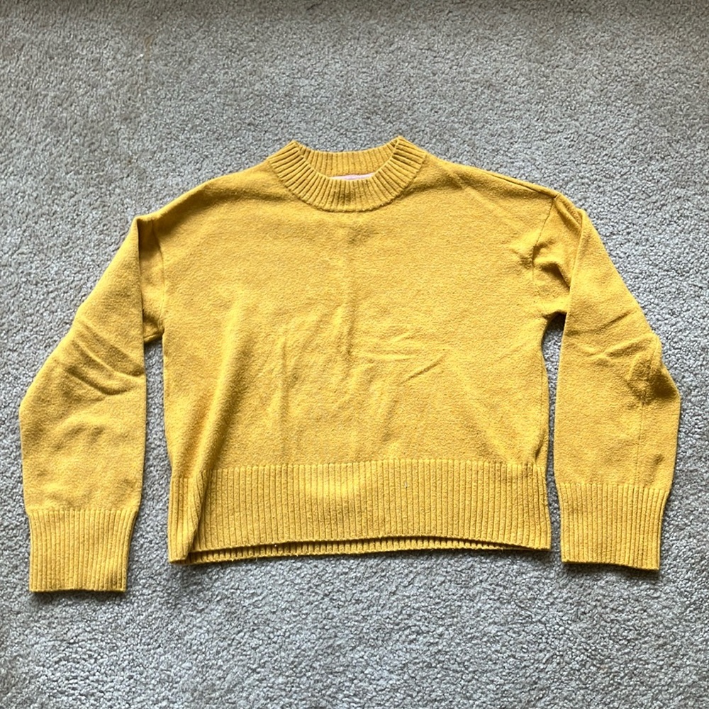 Faherty Yellow Crew Neck Sweater Relaxed Fit